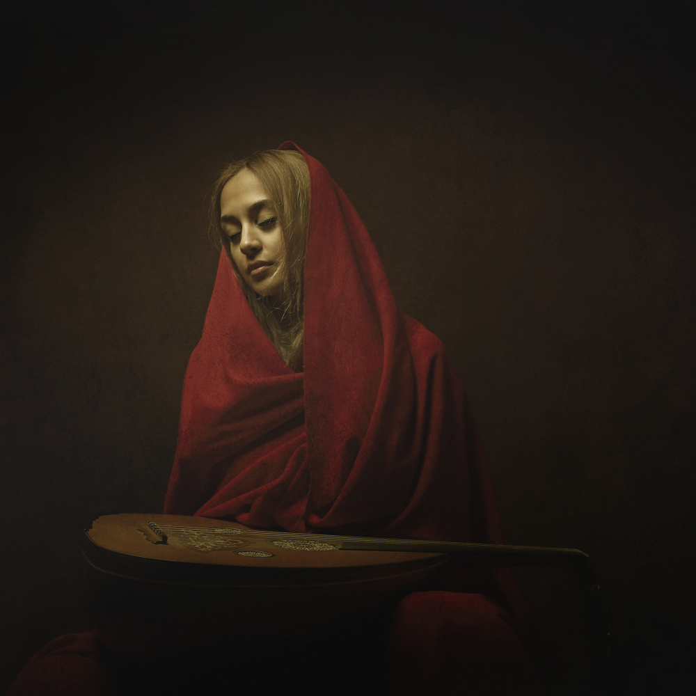 Persian musician girl from Moein Hasheminasab