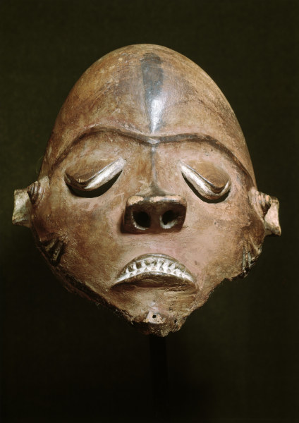 Maske, Pende, Kongo / Holz - Artist Artist as art print or hand painted oil.